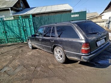 авто уневерсал: Mercedes-Benz W124: 1990 г., 3 л, Механика, Газ, Универсал