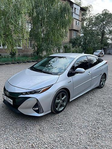 Toyota: Toyota Prius: 2017 г., 1.8 л, Гибрид, Хэтчбэк — 10