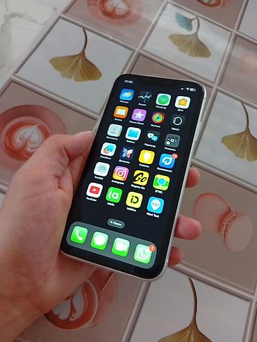 Apple iPhone: IPhone XR, белый Состояние идеальное АКБ 77 Фейс работают - Корпус — 3