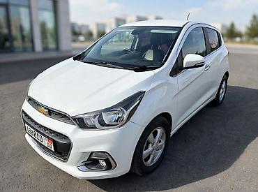 Chevrolet Spark: 2017 г., 1 л, Вариатор, Бензин, Хэтчбэк at lalafo.kg Chevrolet Spark: 2017 г., 1 л, Вариатор, Бензин, Хэтчбэк