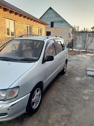 Toyota: Toyota Ipsum: 1996 г., 2 л, Автомат, Бензин, Вэн/Минивэн — 4