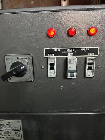 İşlənmiş, Sənaye üçün, 3 faza, Gərginliy stabilizatoru, 220/380 V, Ünvandan götürmə