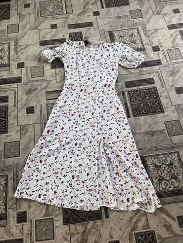 Повседневные платья: Повседневное платье, Made in KG, Лето, Длинная модель, XS (EU 34) at lalafo.kg Повседневные платья: Повседневное платье, Made in KG, Лето, Длинная модель, XS (EU 34)