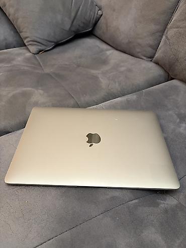 apple mini: Apple MacBook Air (13", 2018) - Rəng: Gümüş - Ekran: 13.3" Retina — 1