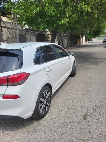 Hyundai: Hyundai Elantra: 2 l | 2020 il Hetçbek — 6