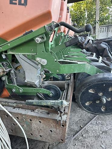 Кукурузные сеялки: Пропашная сеялка Amazone ED (ED 602/ED 902 серия) с туковнесением и — 2