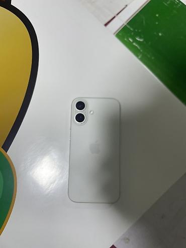 goggle pixel: IPhone 16, 128 ГБ, белый - Экран: с вырезом Dynamic Island, высокая — 1