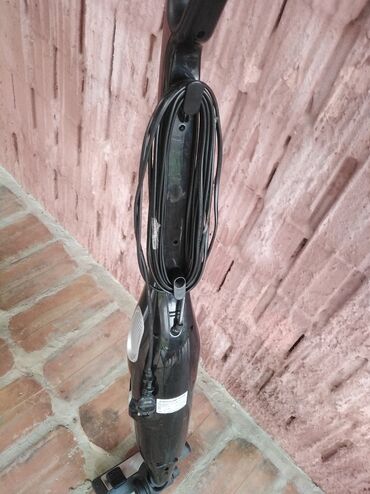 Štapni usisivači: Stapni uwsisivač Rowenta Powerline. Ima hepa filter. Ostale — 3