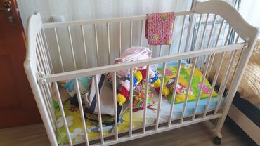детские кроватки с рабочей зоной: Детская односпальная кровать, Б/у, Для мальчика, Для девочки, С бортиком, Дерево, Самовывоз