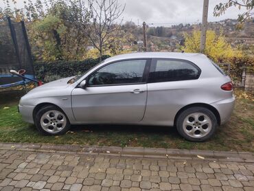 Alfa Romeo: Alfa Romeo 147: 1.6 l | 2007 г. 272256 km Hečbek — 17