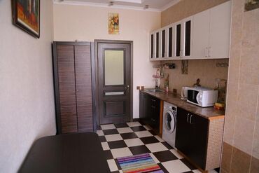 Посуточная аренда квартир: 1 комната, Душевая кабина, Постельное белье, Кондиционер — 16