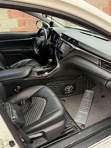 camry 2020: Toyota Camry: 2019 г., 2.5 л, Автомат, Бензин, Седан — 6