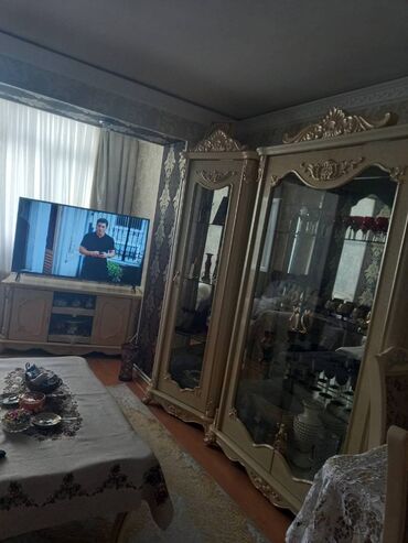 Uzunmüddətli kirayə mənzillər: Elmlərdə, Araz marketin yaxınlığında, 5 mərtəbəli binanın 2-ci — 4