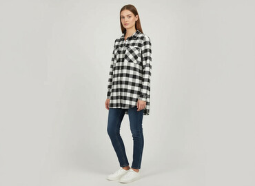 pier one t shirty basic: One, Сорочка жіноча, розмір S на lalafo.pl pier one t shirty basic: One, Сорочка жіноча, розмір S