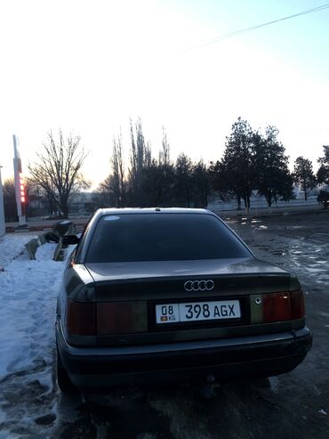 авуди с4: Audi 100: 1992 г., 2 л, Механика, Бензин, Седан