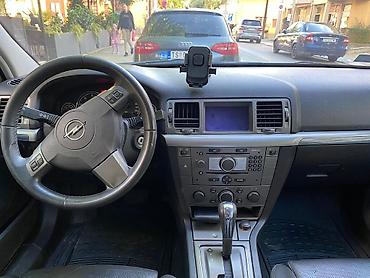 Used Cars: Opel Signumn, tamno siva metalik, 5 vrata. Glavne karakteristike: - — 6