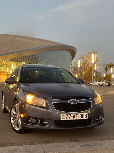 maşın kamerasi: Chevrolet Cruze: 1.4 l. | 2013 il | 191000 km. Sedan