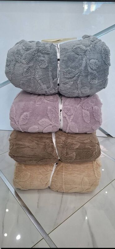 Ćebad i pokrivači: Pliš, Veličina - Bračna — 7