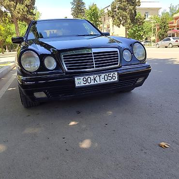 bmw e60 stop: Mercedes-Benz E-Class (W210) sedan – qara rəng, 4 qapı — 1