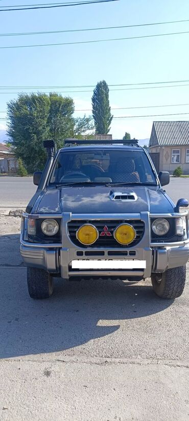 домкрат для автомобиля: Mitsubishi Pajero (поколение II) — полноценный рамный внедорожник с