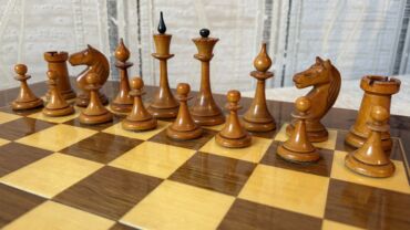 Шахматы: Шахматы СССР. Полный комплект! Все одинаковые. Доска дерево. Фигуры — 6