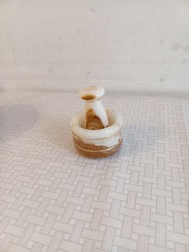 Digər ev dekoru: Dekorativ əşyalar dəsti - İtlə kompozisiyalı masa saatı: Qara-bürünc — 20