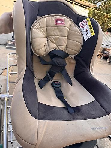 автолюльку: Детский комплект: стульчик для кормления и автокресло. 3500 за кресло — 2