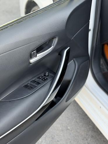 coroll: Toyota Corolla: 2021 г., 1.8 л, Автомат, Гибрид, Седан — 6