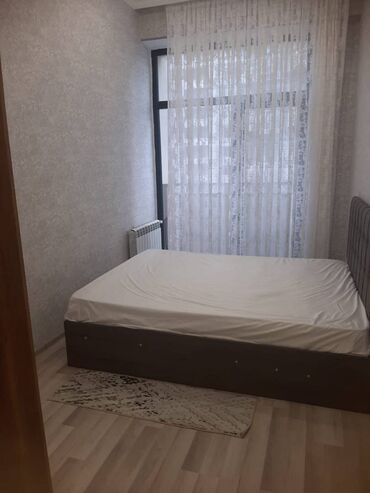 Uzunmüddətli kirayə mənzillər: Tibb universitetinə yaxın, yeni tikili, 18 mərtəbəli binanın 13-cü — 5