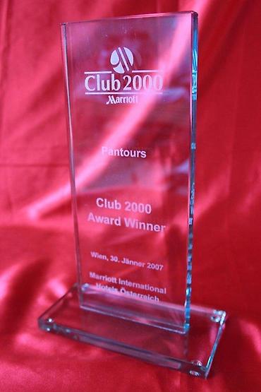 Ostali predmeti za umetnost i kolekcionarstvo: STAKLENA PLAKETA CLUB 2000, MARRIOTT, AUSTRIJA 2007. | Staklena — 5