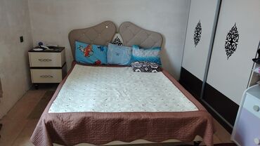 Otaq qapıları: ❇️Yataq desdi satilir.yaxsi veziyyetdedir satilir 400man unvan