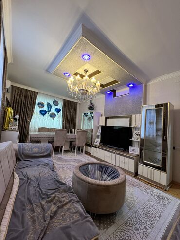 Həyət evləri və villaların satışı: Binəqədi qəs. 3 otaqlı, 100 kv. m, Yeni təmirli — 4