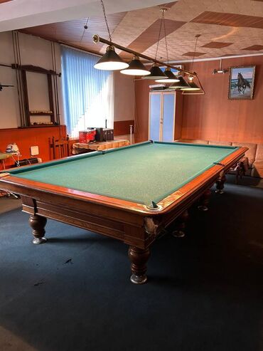 Другое для спорта и отдыха: 🎱 Продаётся бильярдный стол (б/у) с комплектом! В отличном состоянии