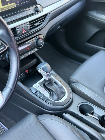 Kia: Kia K3: 2019 г., 1.6 л, Вариатор, Бензин, Седан at lalafo.kg — 19 Kia: Kia K3: 2019 г., 1.6 л, Вариатор, Бензин, Седан — 19