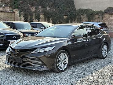 corolla 2018: Toyota Camry: 2019 г., 2.5 л, Автомат, Бензин, Седан — 2