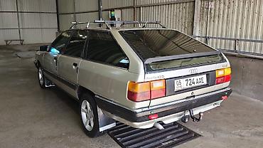 капот е53: Audi 100: 1989 г., 2.3 л, Механика, Бензин, Универсал — 5