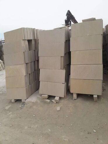 Ağlay: Fasad Daşlari Aglay Ve Tamet — 23