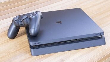 PS4 (Sony PlayStation 4): PS4 slim 2 джойстика 500gb ps4 slim. 1год пользования в домашних
