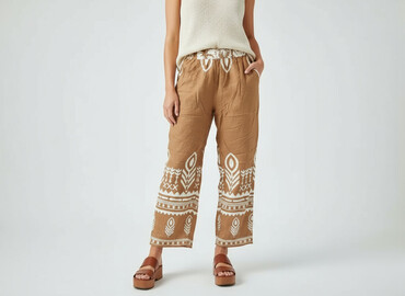 tk maxx spodnie: Material trousers for women, size M
