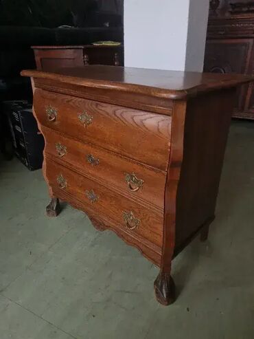 Stilske komode: Komoda u odlicnom stanju. Visina 67 cm Duzina 75 cm Dubina 40 cm na lalafo.rs — 1 Stilske komode: Komoda u odlicnom stanju. Visina 67 cm Duzina 75 cm Dubina 40 cm — 1