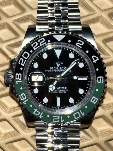 швейцарские часы фирменные: Rolex GMT Master ll “Sprite” часы на правую руку. Швейцарский