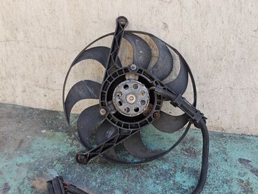 Вентиляторы: Вентилятор Volkswagen 1999 г., Б/у, Оригинал, Германия — 2