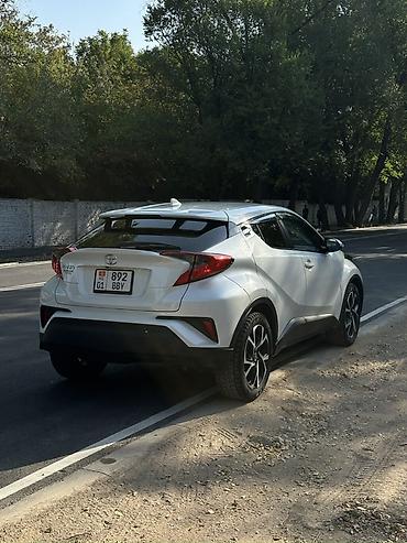 range rover evoque: Toyota C-HR: 2017 г., 2 л, Автомат, Бензин, Кроссовер — 2