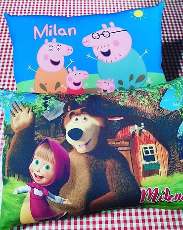 Jastuci: Personalizovani jastuci sa štampom Dimenzije jastuka 45x32 su 2440 din — 1