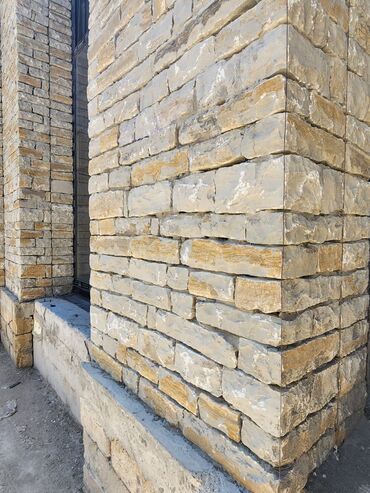 Digər ixtisaslar: ✅ Xidmətlərin detallı siyahısı: Qaya daşı dekoru (imitasiya və ya — 2