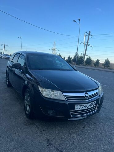 zafira opel: Opel Astra: 1.3 l | 2009 il 141089 km Universal
