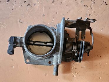 Дроссельные заслонки: Дроссельная заслонка BMW 1997 г., Б/у, Оригинал, Германия — 2