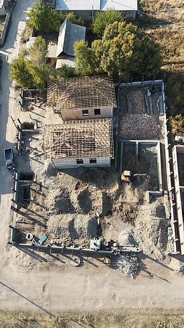продаю дом заря: 4 комнаты, 110 м², 3 соток, Кызыл-Туу, Собственник — 4