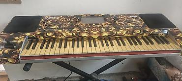 24 luk desna: Korg PA80 aranjimançı sintezator - Model: Korg PA80 - 61 klavişli — 1