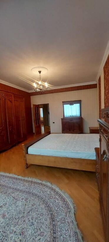 Mənzil kirayələyirəm: 3 otaqlı, 150 kv. m — 15